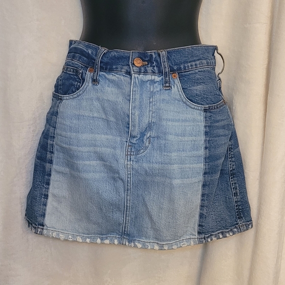 Madewell McCarren Two Tone Distressed Denim Skirt Size 26 - Picture 6 of 16